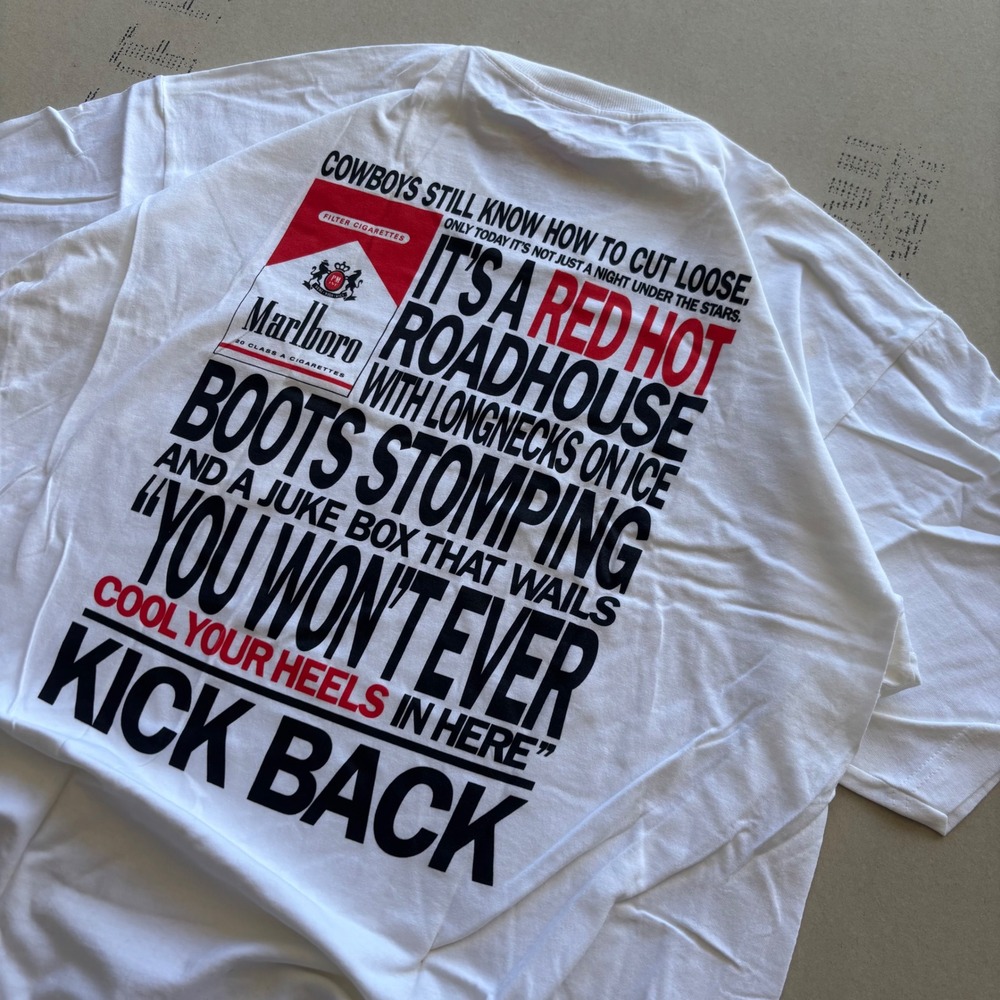 Vintage 90s Marlboro Country Store T-shirt‎